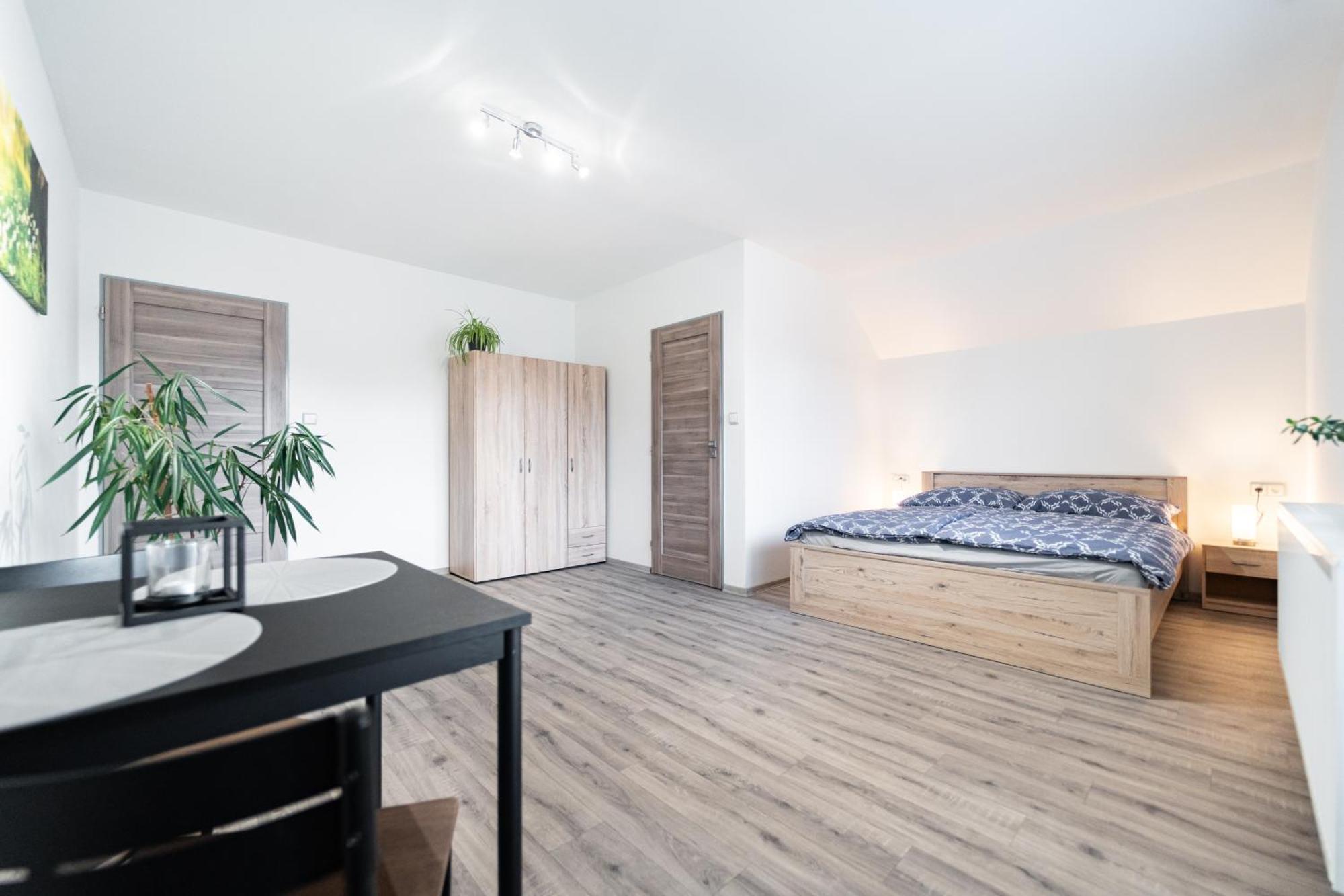 Apartmany Tera Miletín Buitenkant foto